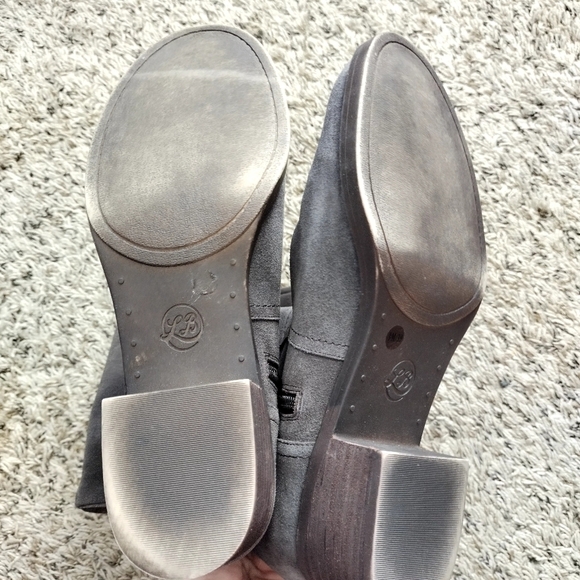 Lucky Brand hanover grey suede zipper boots sz 9 - Picture 8 of 10